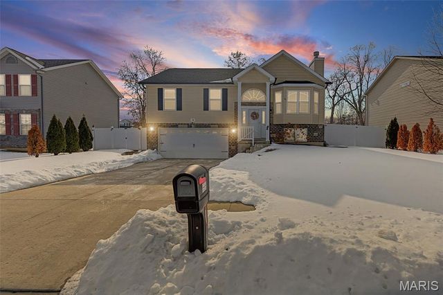 106 Shiloh Ridge Drive, Shiloh, IL 62221