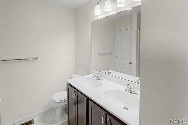 106 Shiloh Ridge Drive, Shiloh, IL 62221