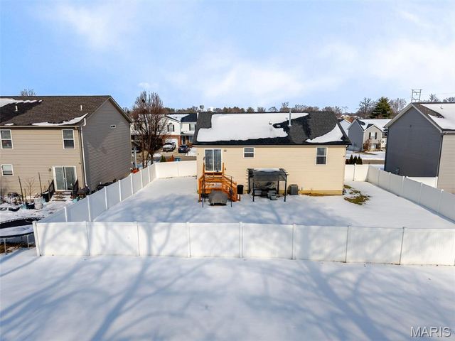 106 Shiloh Ridge Drive, Shiloh, IL 62221