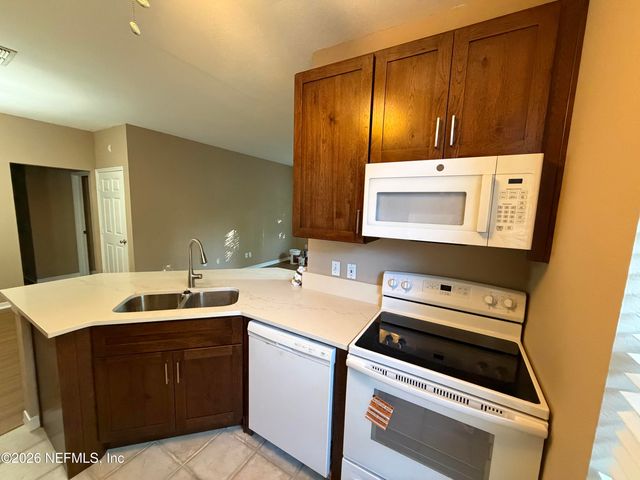 13703 RICHMOND PARK Drive N 2304, Jacksonville, FL 32224