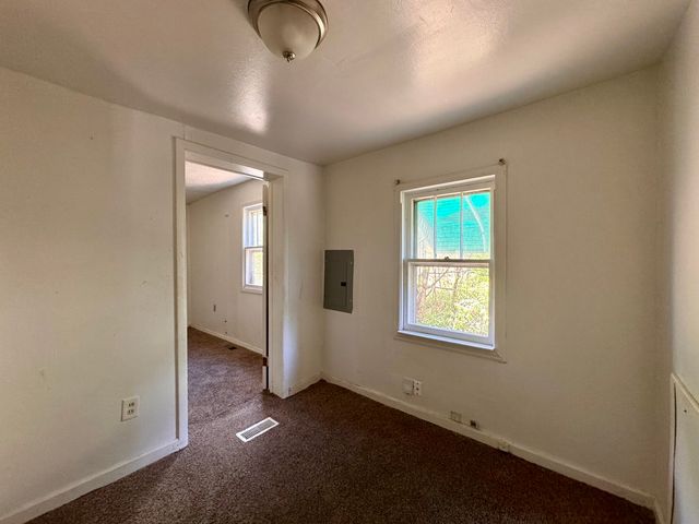 2239 Esmeralda Avenue, Dayton, OH 45406