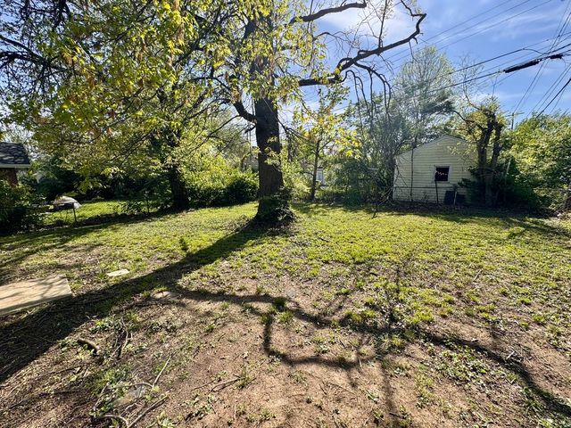 2239 Esmeralda Avenue, Dayton, OH 45406