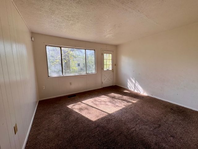 2239 Esmeralda Avenue, Dayton, OH 45406