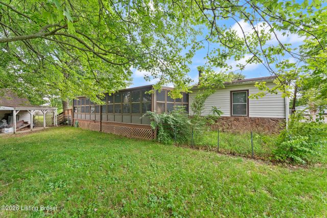 4604 Summitt Dr, Louisville, KY 40229