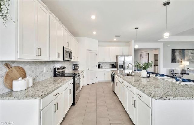 11348 Canopy LOOP, Fort Myers, FL 33913