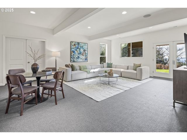 810 Nw BRADY Rd, Camas, WA 98607