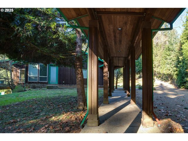 810 Nw BRADY Rd, Camas, WA 98607