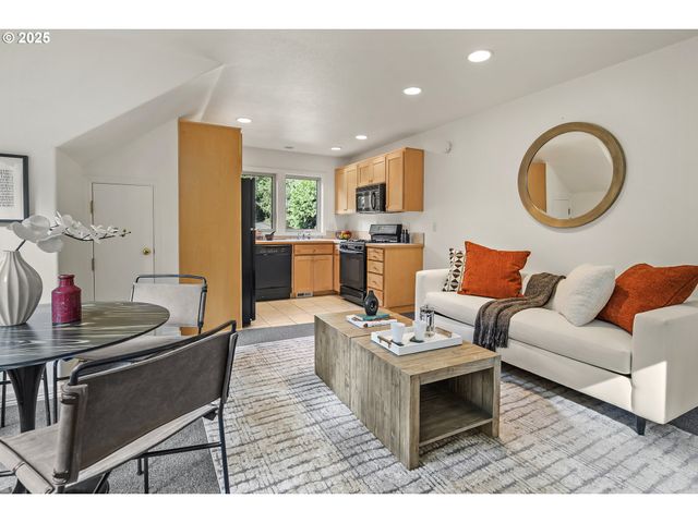 810 Nw BRADY Rd, Camas, WA 98607
