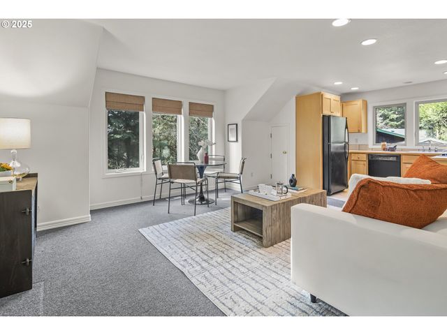 810 Nw BRADY Rd, Camas, WA 98607