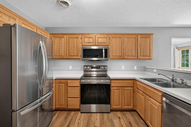 3341 Jansen Way, Vadnais Heights, MN 55127
