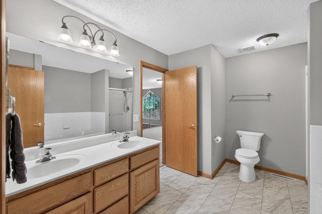 3341 Jansen Way, Vadnais Heights, MN 55127