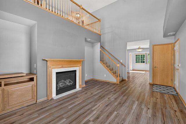 3341 Jansen Way, Vadnais Heights, MN 55127