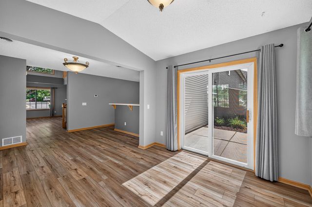 3341 Jansen Way, Vadnais Heights, MN 55127