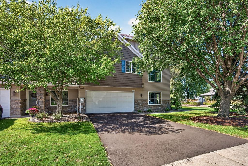 3341 Jansen Way, Vadnais Heights, MN 55127 — photo 3