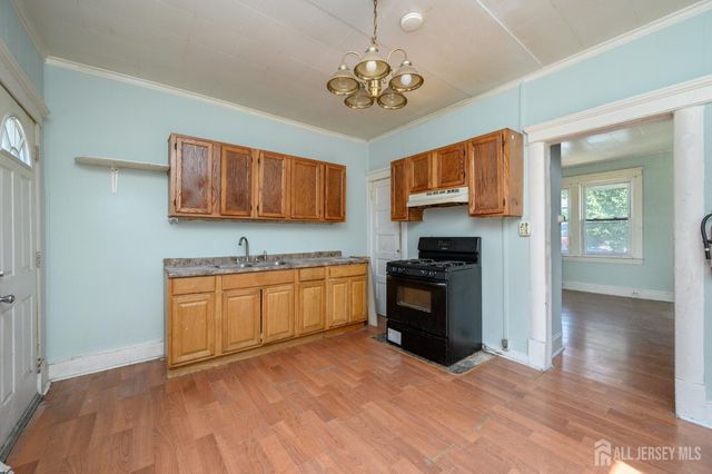 313 Wagner Avenue, Perth Amboy, NJ 08861