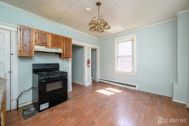 313 Wagner Avenue, Perth Amboy, NJ 08861