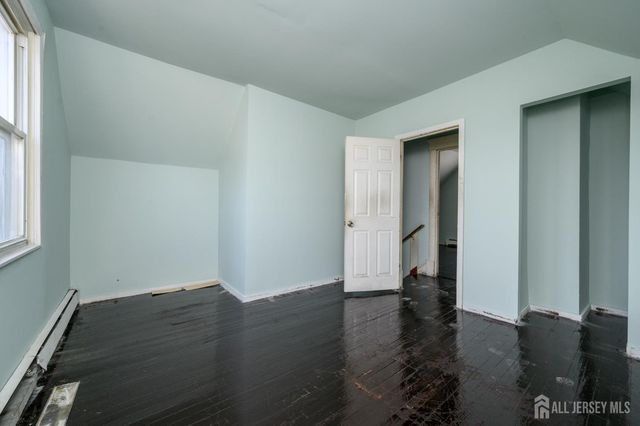 313 Wagner Avenue, Perth Amboy, NJ 08861