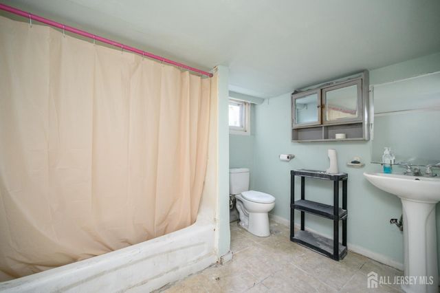 313 Wagner Avenue, Perth Amboy, NJ 08861