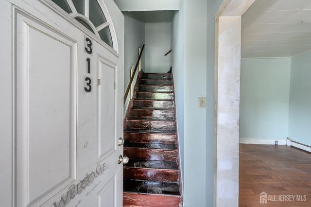 313 Wagner Avenue, Perth Amboy, NJ 08861