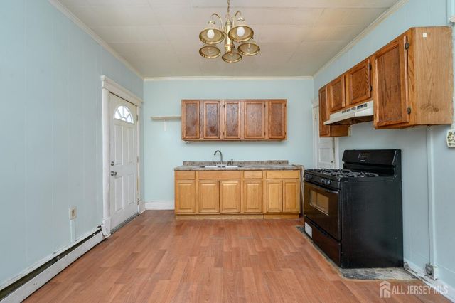313 Wagner Avenue, Perth Amboy, NJ 08861