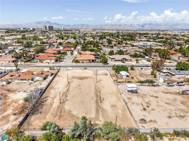 Fairfield Avenue, Las Vegas, NV 89123