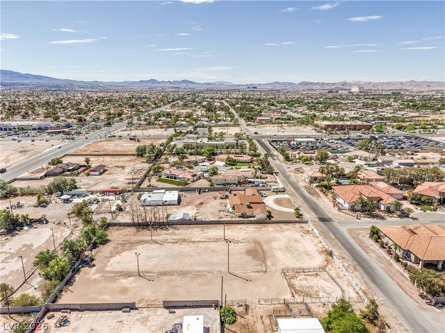 Fairfield Avenue, Las Vegas, NV 89123