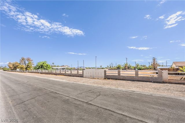 Fairfield Avenue, Las Vegas, NV 89123
