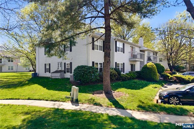 102 Morgan Place, East Brunswick, NJ 08816