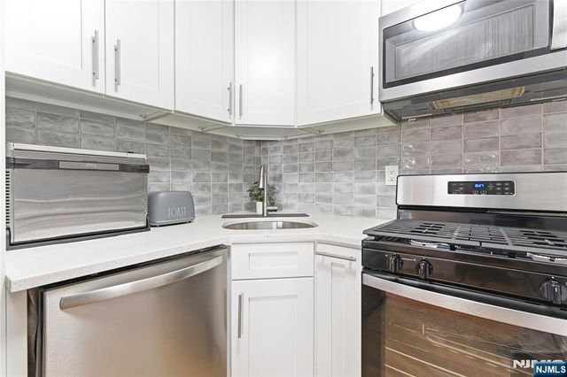 102 Morgan Place, East Brunswick, NJ 08816