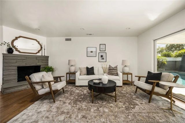 369 S Poinsettia, Brea, CA 92821
