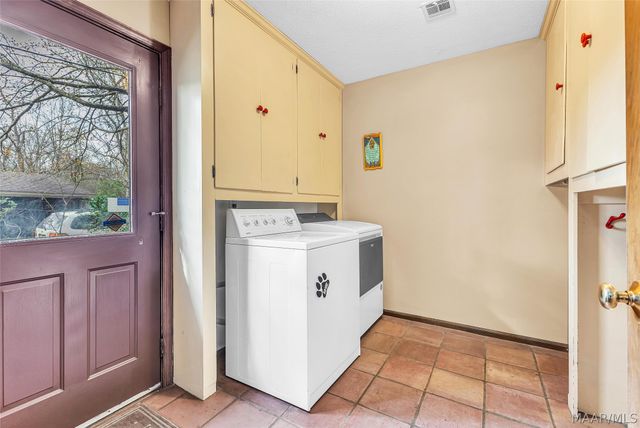 4349 WHITE ACRES Road, Montgomery, AL 36106