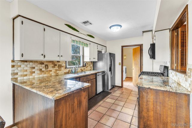 4349 WHITE ACRES Road, Montgomery, AL 36106