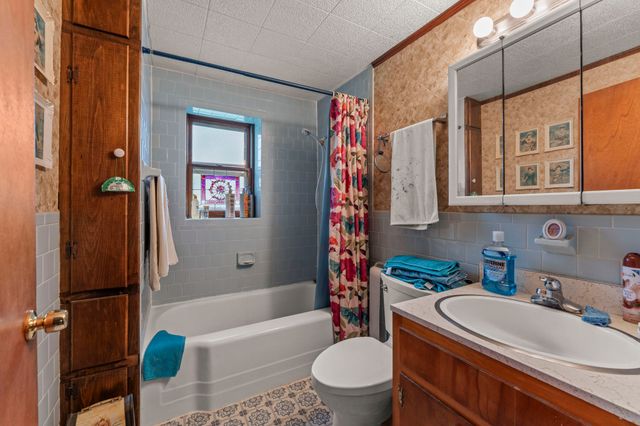 1400 Holders Cove Rd, Winchester, TN 37398