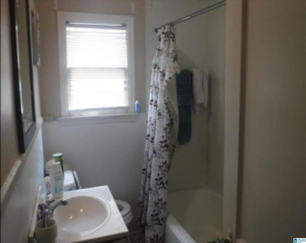3015 AVENUE H, Birmingham, AL 35218