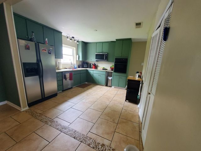 2102 Pear, Deridder, LA 70634