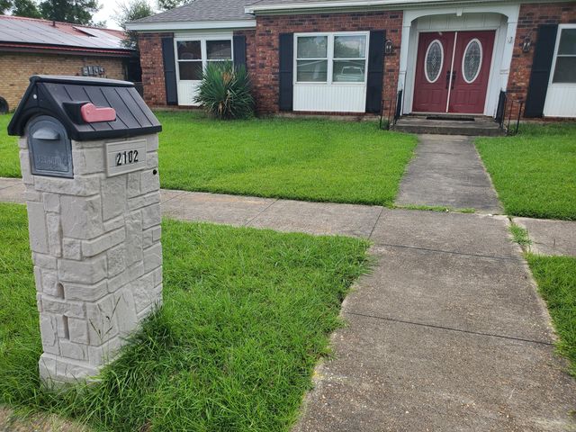 2102 Pear, Deridder, LA 70634