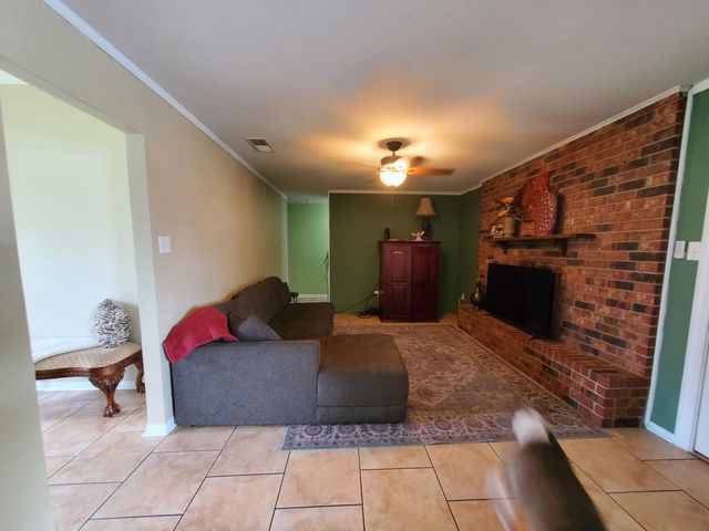 2102 Pear, Deridder, LA 70634