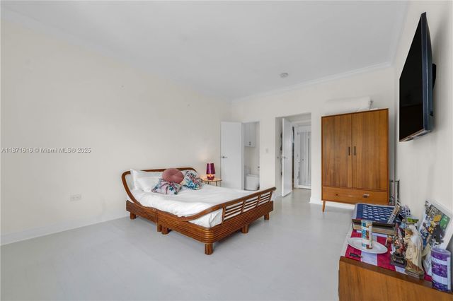 4710 Pine Tree Dr 26, Miami Beach, FL 33140