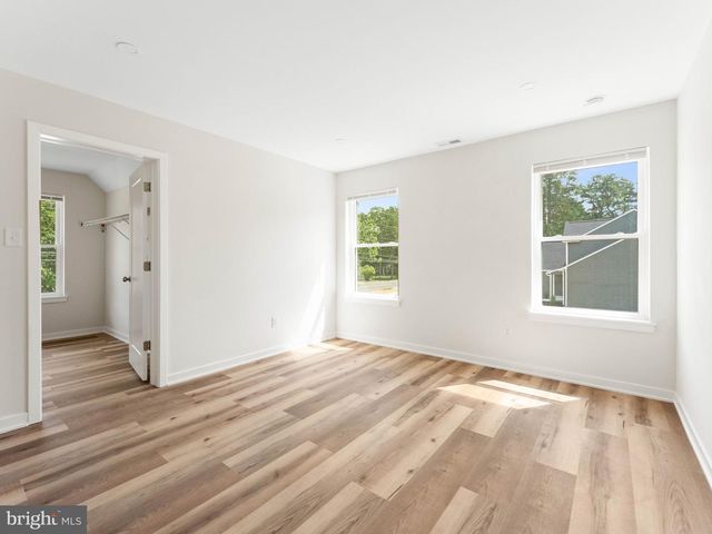 983 NEW BROOKLYN ERIAL RD, Sicklerville, NJ 08081