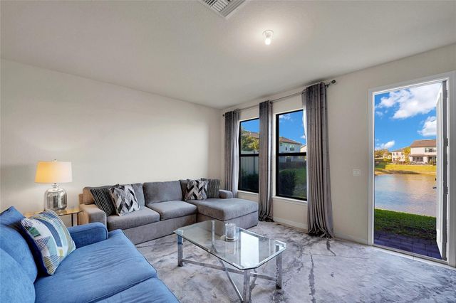 2293 S Appleton Circle, Oakland Park, FL 33309