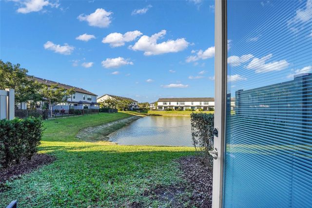 2293 S Appleton Circle, Oakland Park, FL 33309