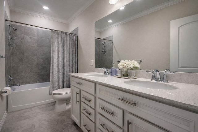 2293 S Appleton Circle, Oakland Park, FL 33309