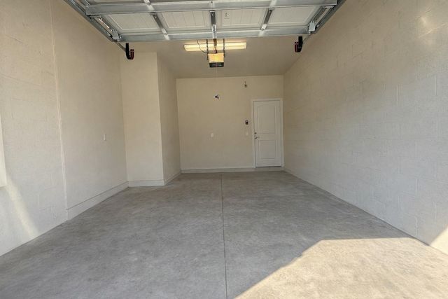 2293 S Appleton Circle, Oakland Park, FL 33309