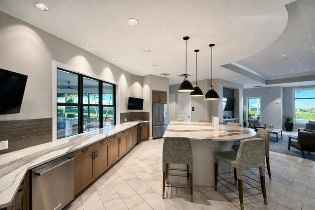 2293 S Appleton Circle, Oakland Park, FL 33309