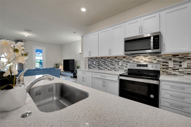 2293 S Appleton Circle, Oakland Park, FL 33309