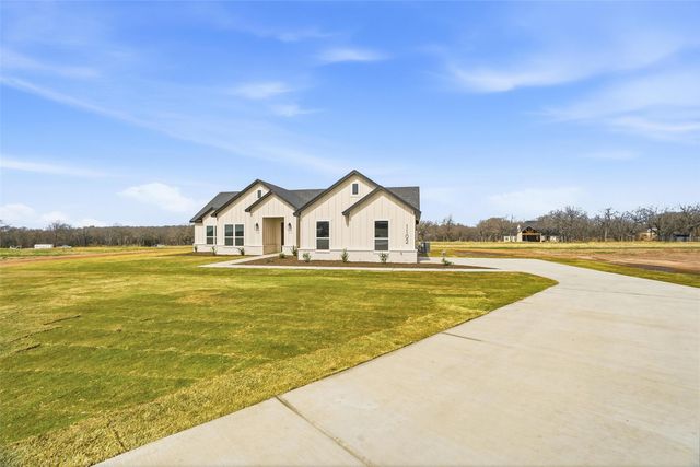 1102 Colt Road, Springtown, TX 76082