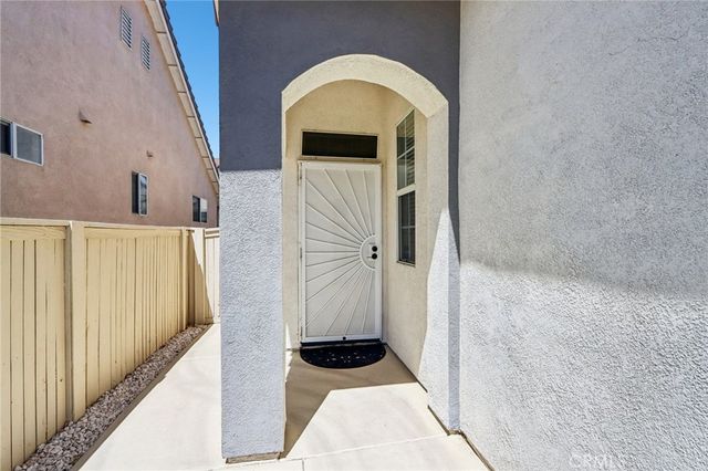 1732 Ametista Drive, San Jacinto, CA 92583