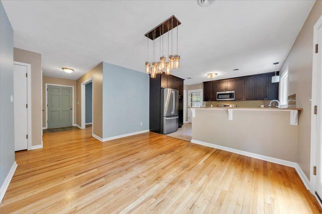 2060 Denise CIR, Roanoke, VA 24012
