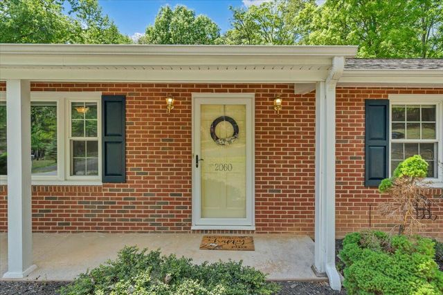 2060 Denise CIR, Roanoke, VA 24012