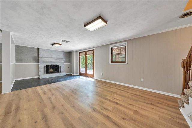 2060 Denise CIR, Roanoke, VA 24012